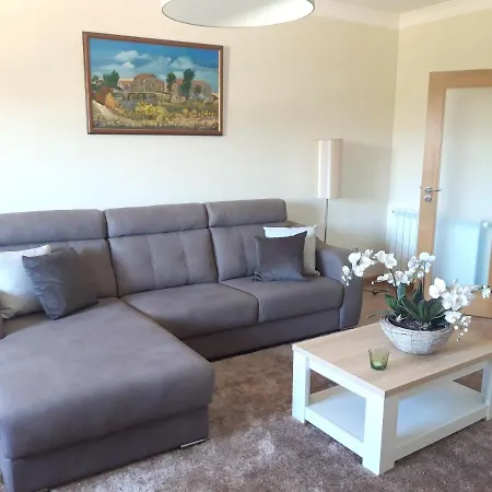 5 Bedrooms With Private Pool Enclosed Garden And Wifi At Portela