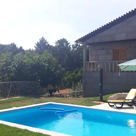 5 Bedrooms With Private Pool Enclosed Garden And Wifi At Portela